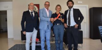 Consegnato al Vice Questore Silvia Silvetris il premio “Donna è Vita”