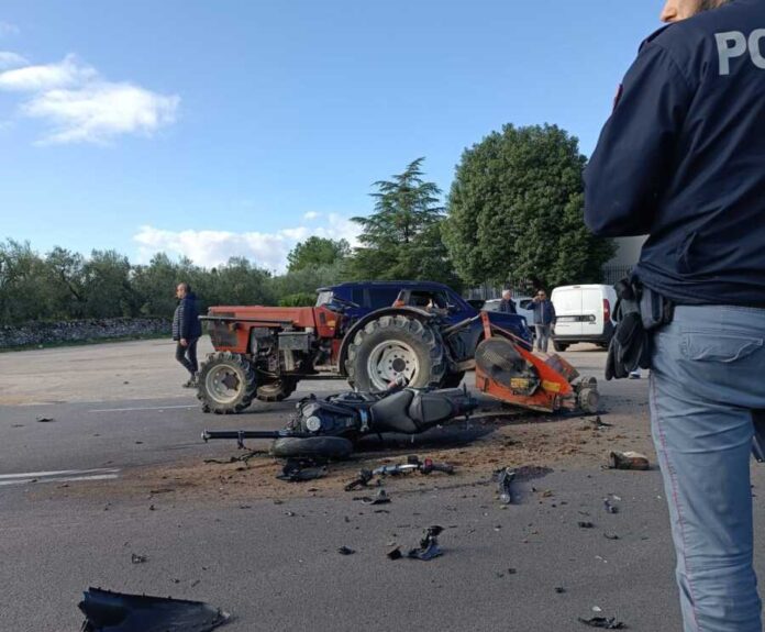 scontro moto trattore tangenziale