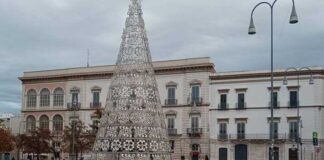 Accensione dell’albero di Natale in piazza Catuma sabato 29 novembre