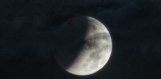 La meraviglia dell’eclissi parziale di luna negli scatti di Paky Cassano