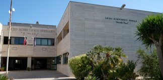 Liceo “Nuzzi”, maggioranza: «Nessuno spazio sottratto agli studenti. L’8 ottobre saremo a scuola ad ascoltarli»