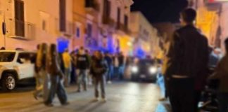 Una lite degenerata in rissa con l’uso di un coltello nella centralissima via Bovio: un uomo denunciato