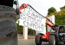 Andria si mobilita: in migliaia per le vie del centro al fianco di agricoltori e autotrasportatori